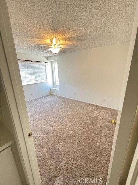 21730 Merridy St - Photo 6 of 8