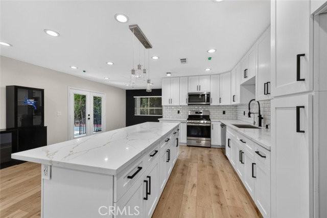 7940 Atoll Ave - Photo 7 of 8
