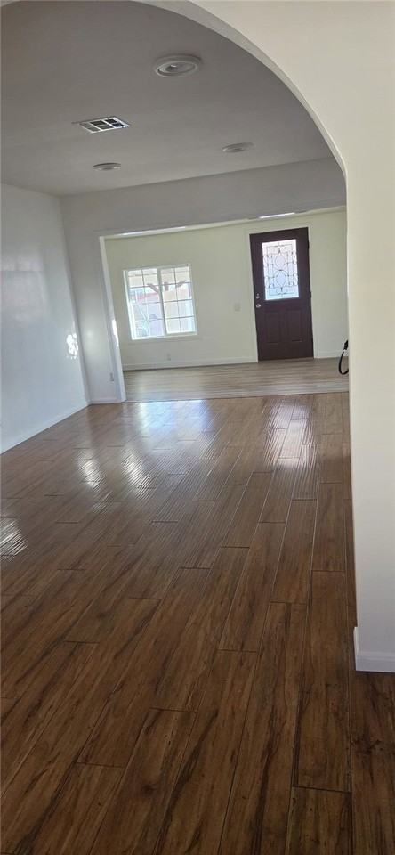 19204 Vanowen St - Photo 2 of 8