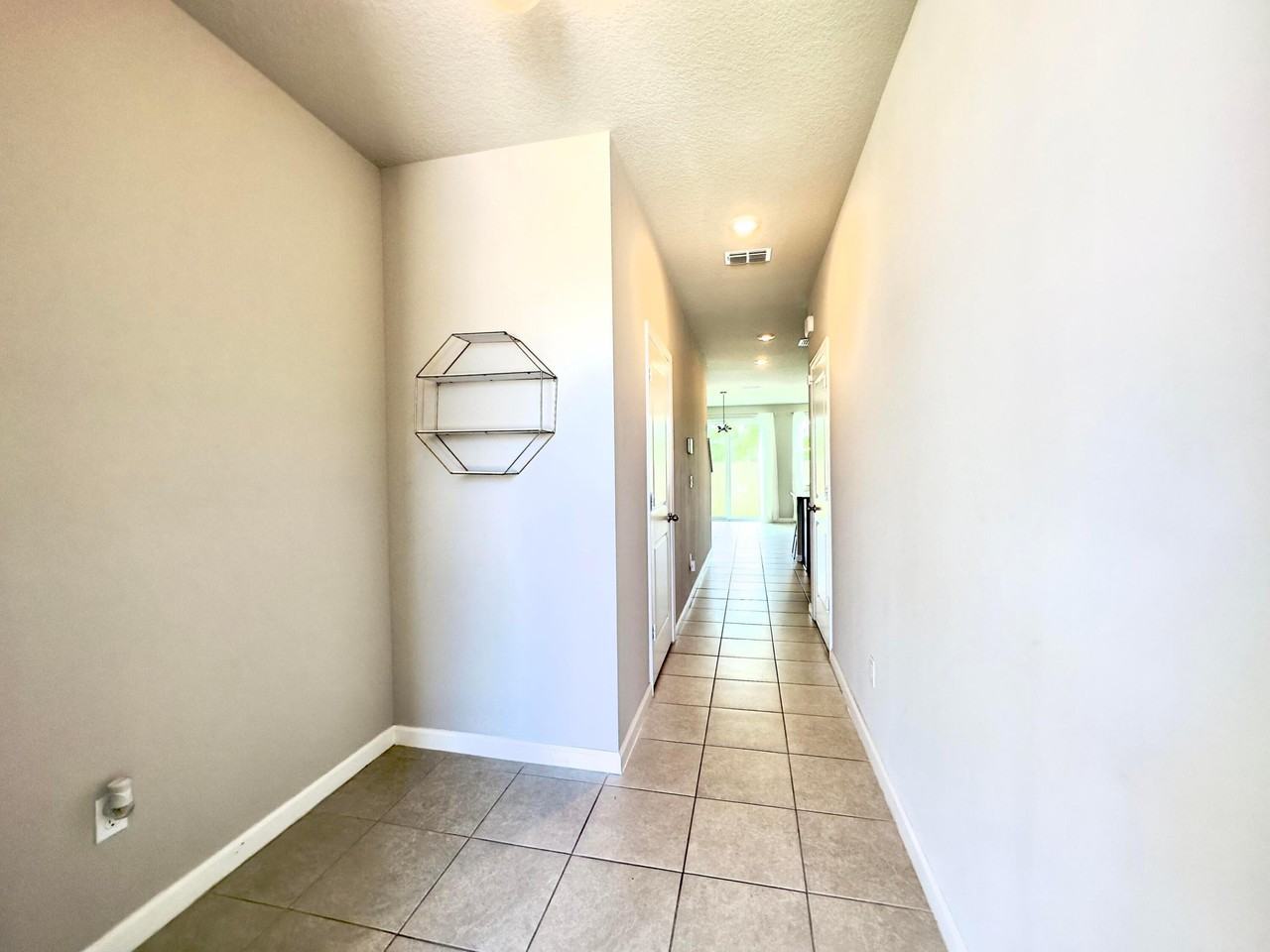 3922 Se Caladium Ct - Photo 5 of 50