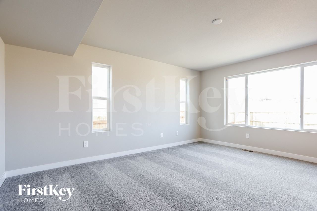 10575 Horton Dr - Photo 4 of 15
