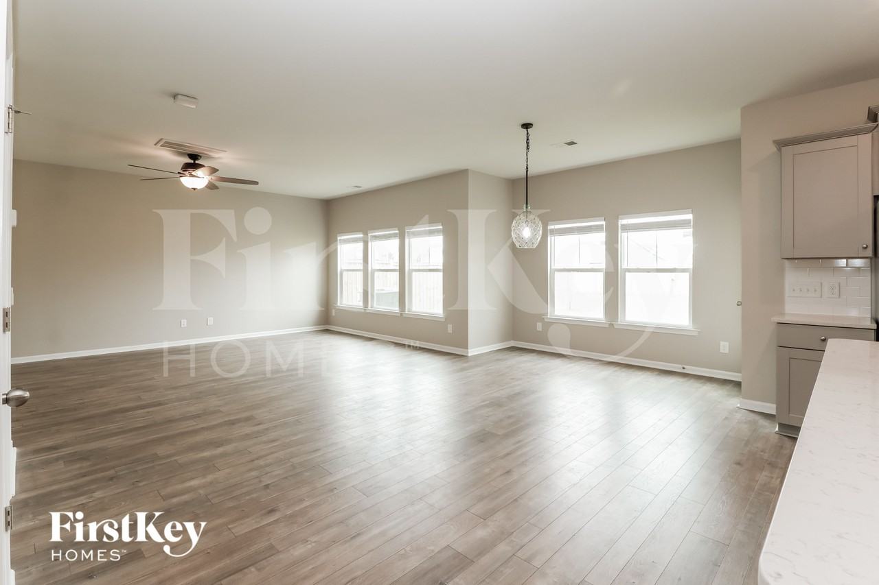 448 Richfield Way - Photo 4 of 15