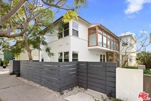 featured image of 221 3rd Ave
