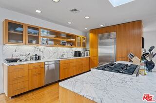 221 3rd Ave - Photo 5 of 8