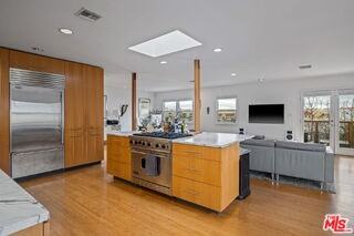 221 3rd Ave - Photo 6 of 8