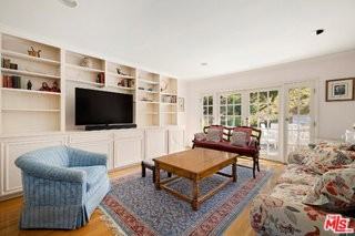 250 Surfview Dr - Photo 4 of 8