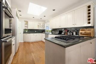 250 Surfview Dr - Photo 7 of 8