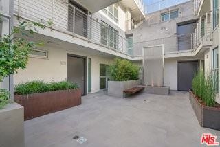 8210 Fountain Ave #401 - Photo 3 of 8