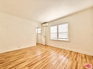 1450 S Hayworth Ave - Photo 2 of 8