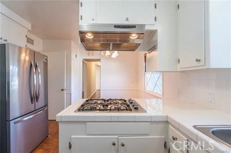 1669 W 7th St - Photo 5 of 8