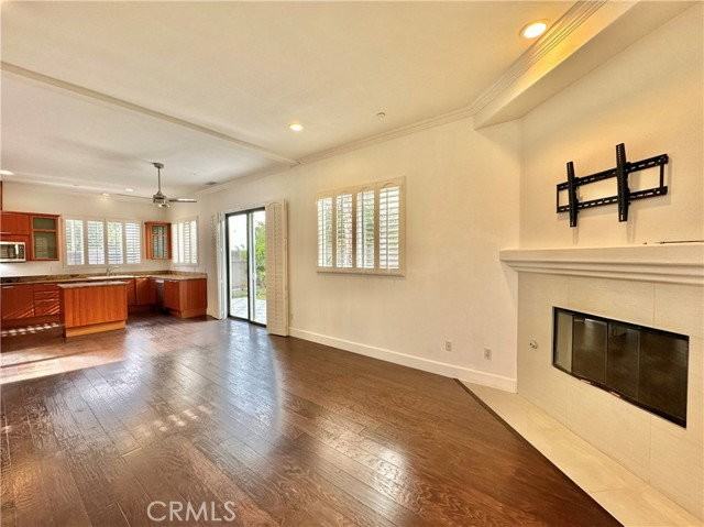 2222 Rockefeller Ln #C - Photo 4 of 8