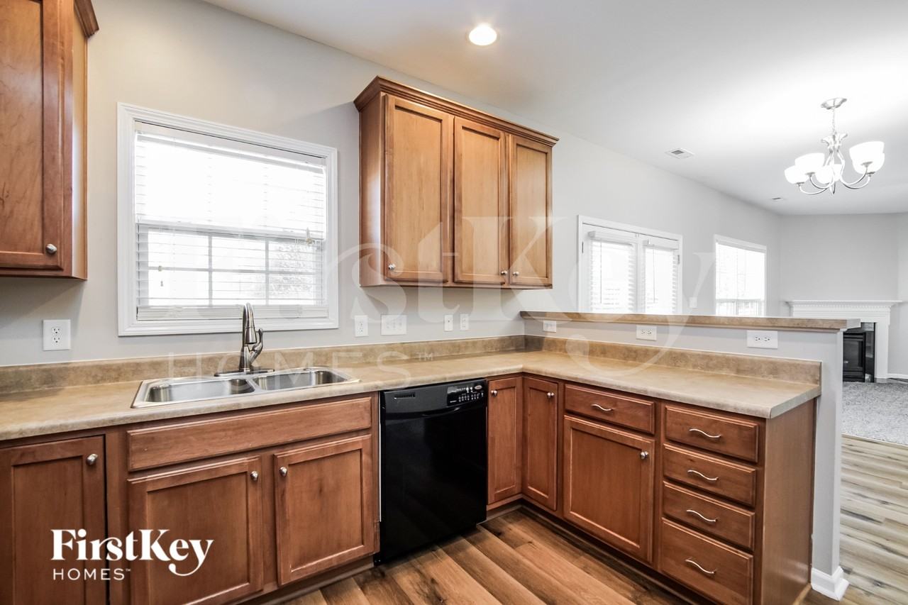 129 Arctic Ridge Way - Photo 7 of 17