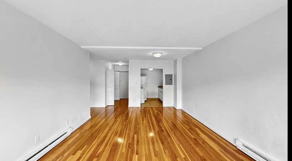 Highland Ave - Photo 4 of 15