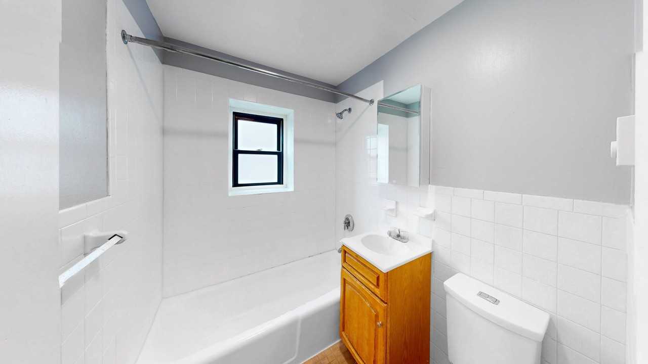 Myrtle St - Photo 5 of 7