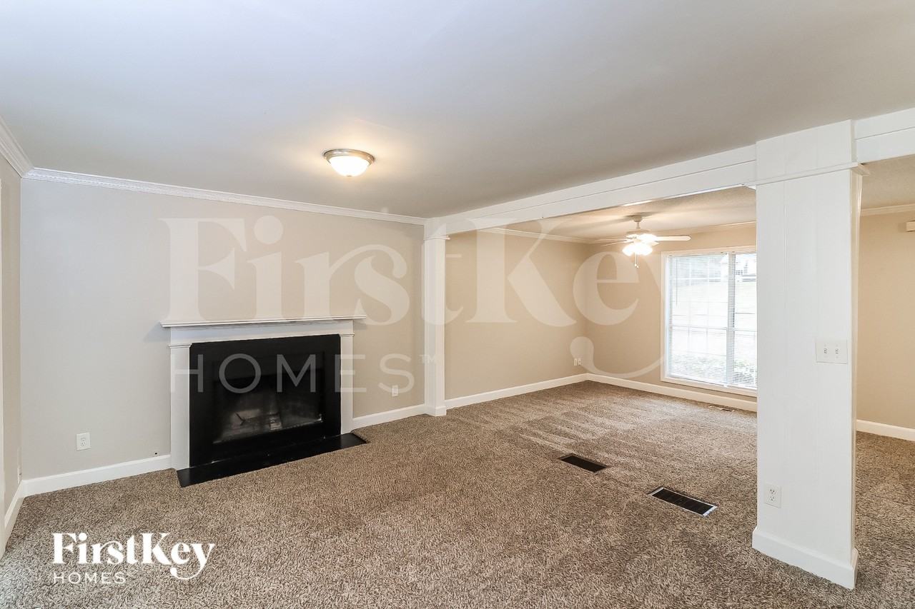 4442 Whitt Mill Rd Nw - Photo 6 of 16