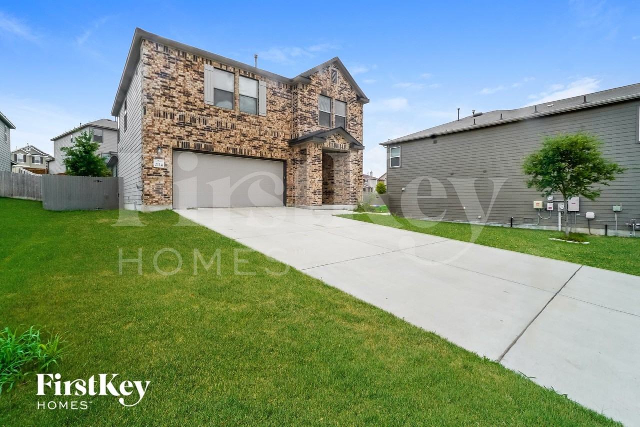 2114 Atlas Bnd - Photo 2 of 15