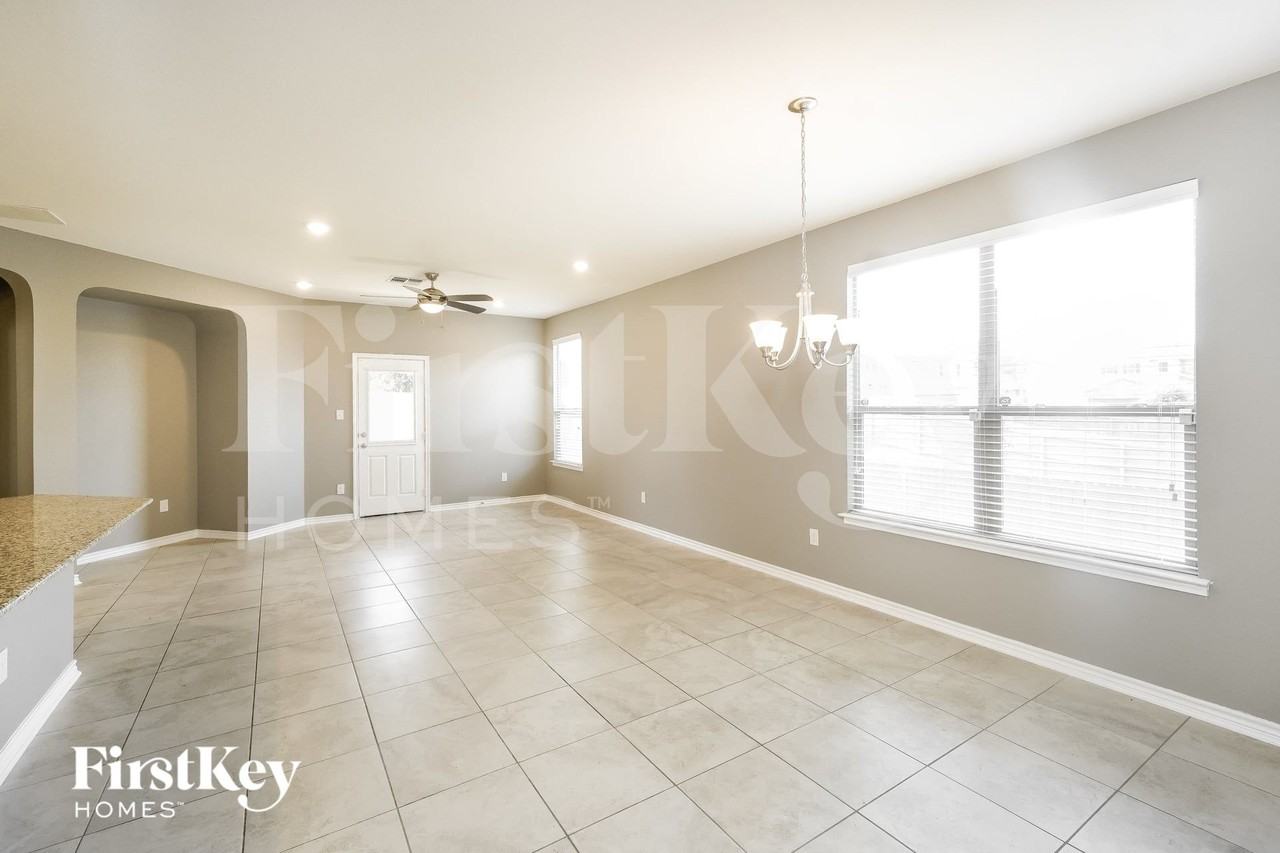 2114 Atlas Bnd - Photo 5 of 15