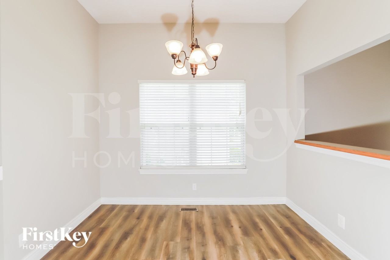 21310 W 51st Ter - Photo 4 of 16