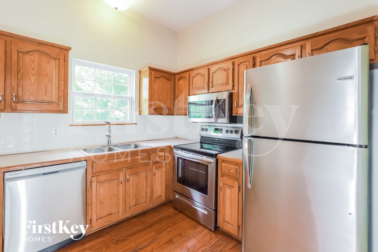 21310 W 51st Ter - Photo 6 of 16