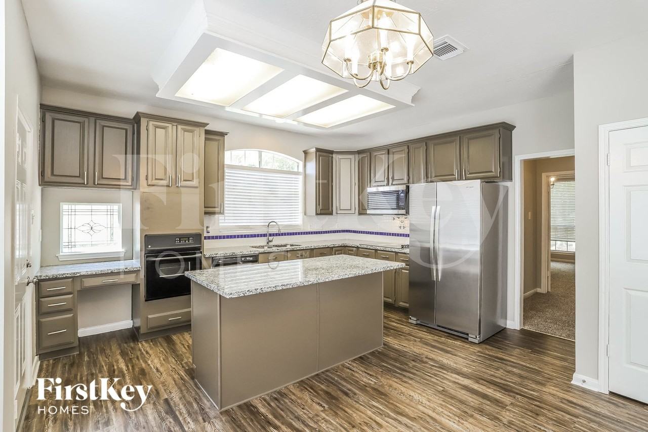 2212 Quiet Lake Ct - Photo 6 of 16