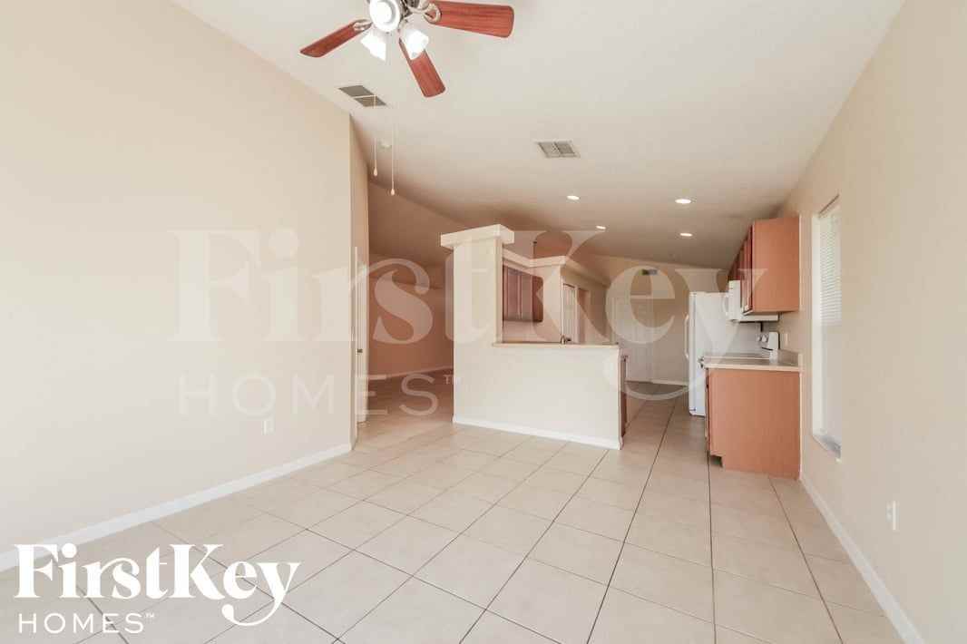 4033 Sunny Day Way - Photo 5 of 15