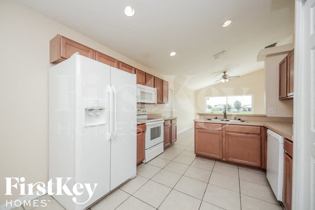 4033 Sunny Day Way - Photo 7 of 15