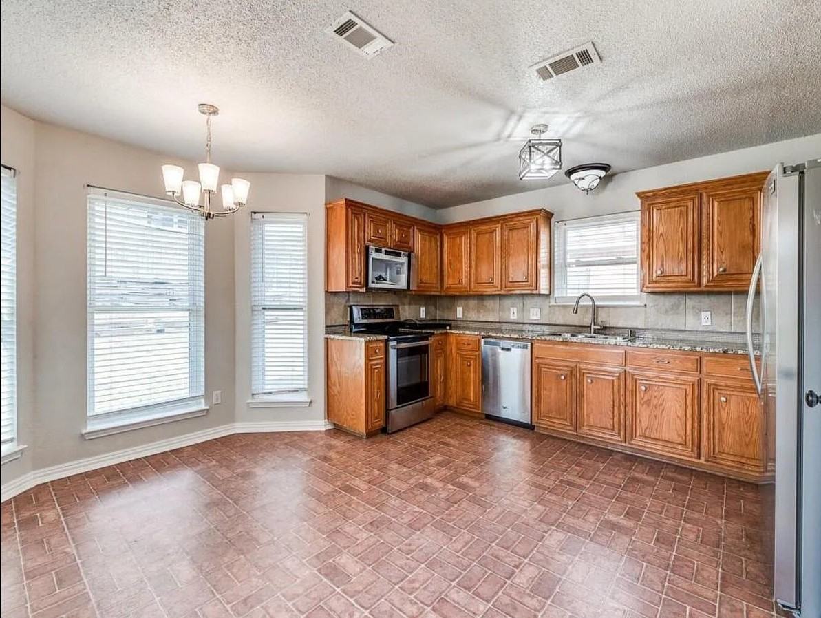 942 Jacobs Crossing Ct - Photo 7 of 13