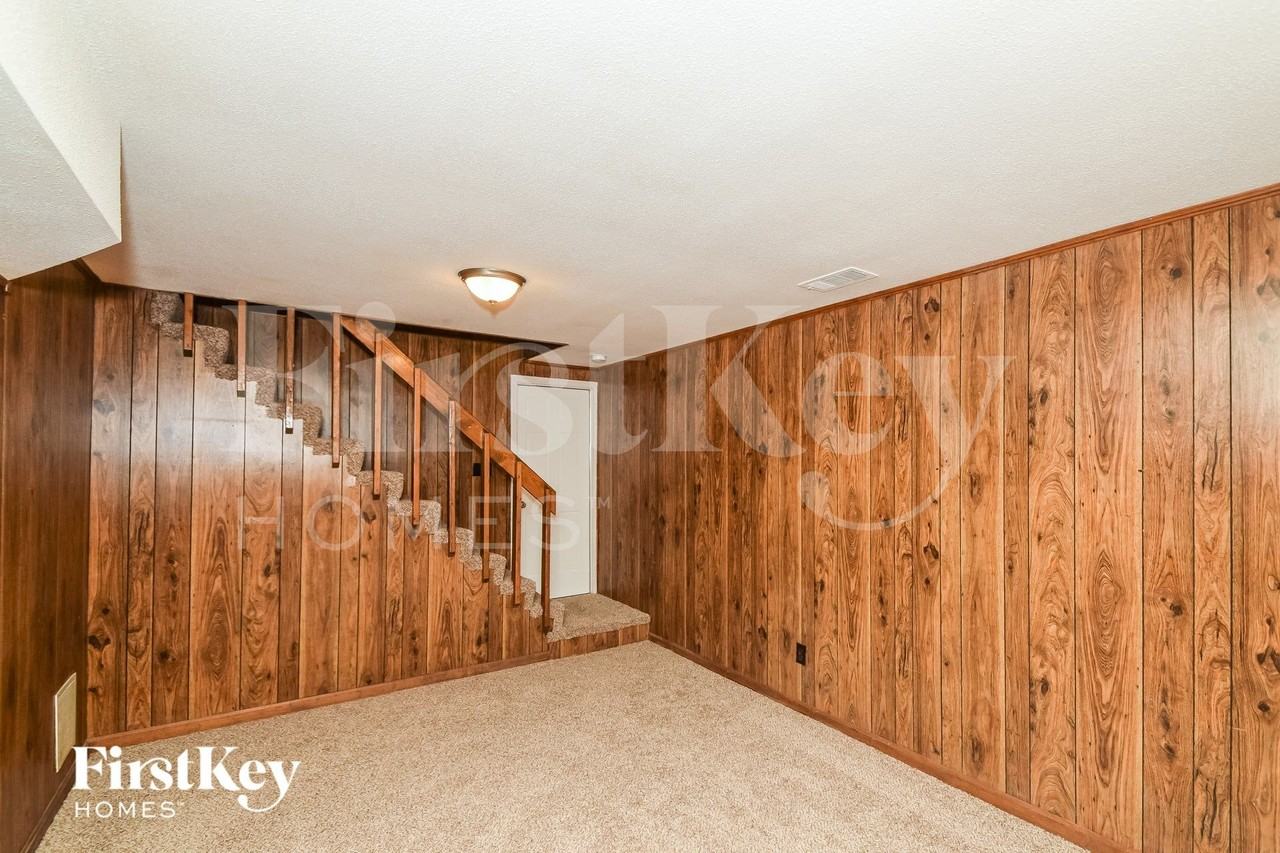 1220 Westridge Ln - Photo 6 of 15