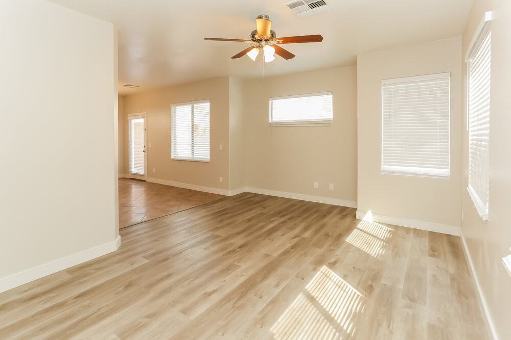 8936 Marmot Ridge Ct - Photo 4 of 17