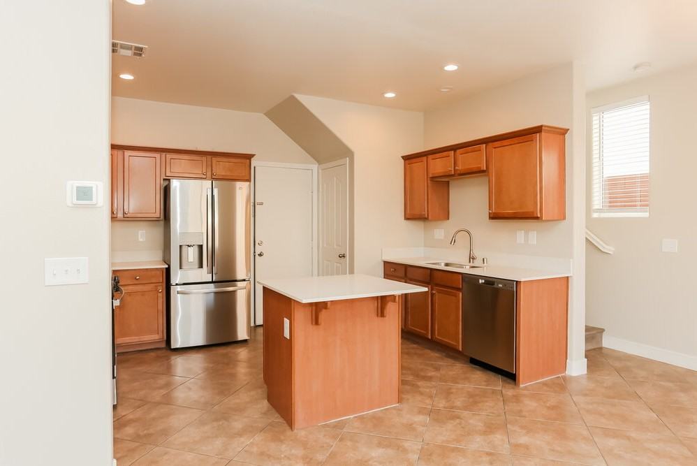 8936 Marmot Ridge Ct - Photo 6 of 17