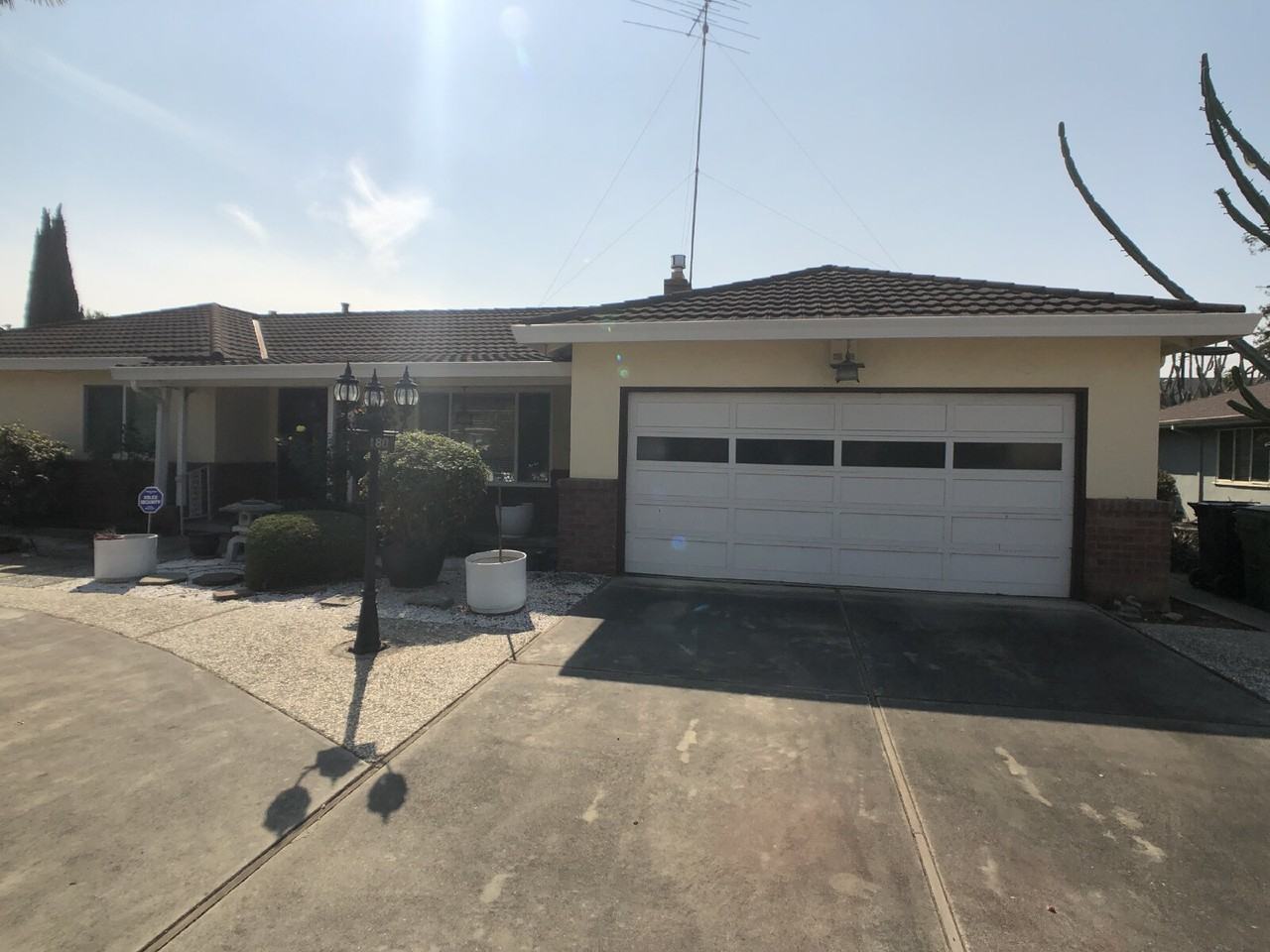3180 Dorcich St - Photo 2 of 17