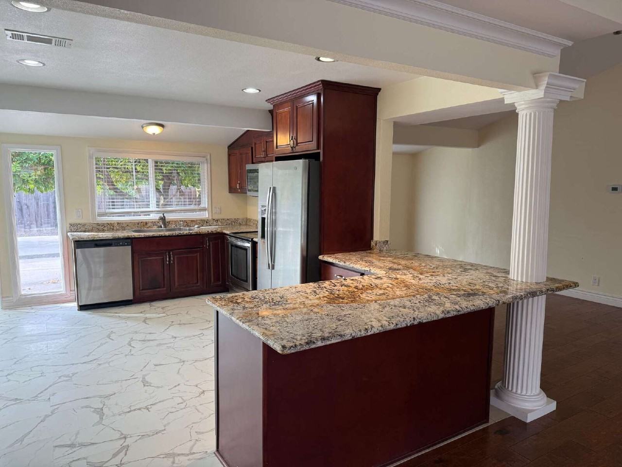 3180 Dorcich St - Photo 6 of 17