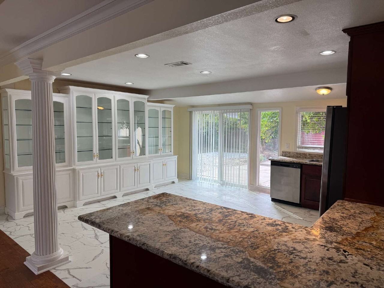 3180 Dorcich St - Photo 7 of 17