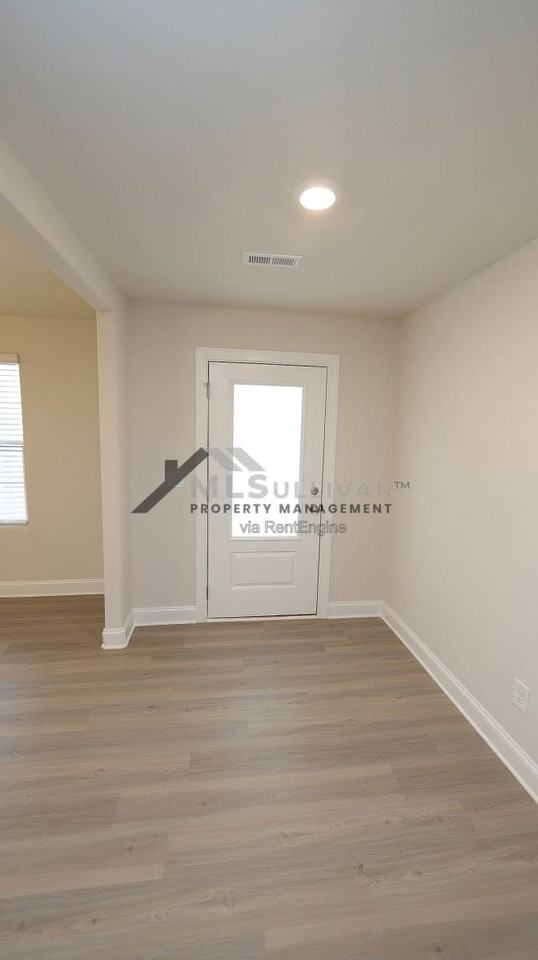 240 Mcclellan Trl - Photo 3 of 20