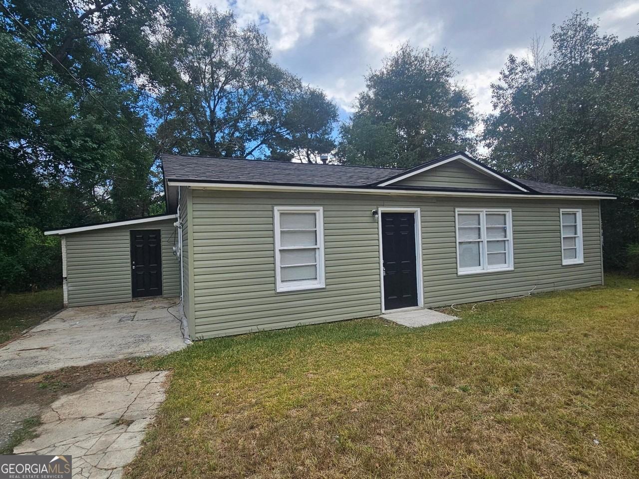 2810 Jadan Pl - Photo 2 of 8
