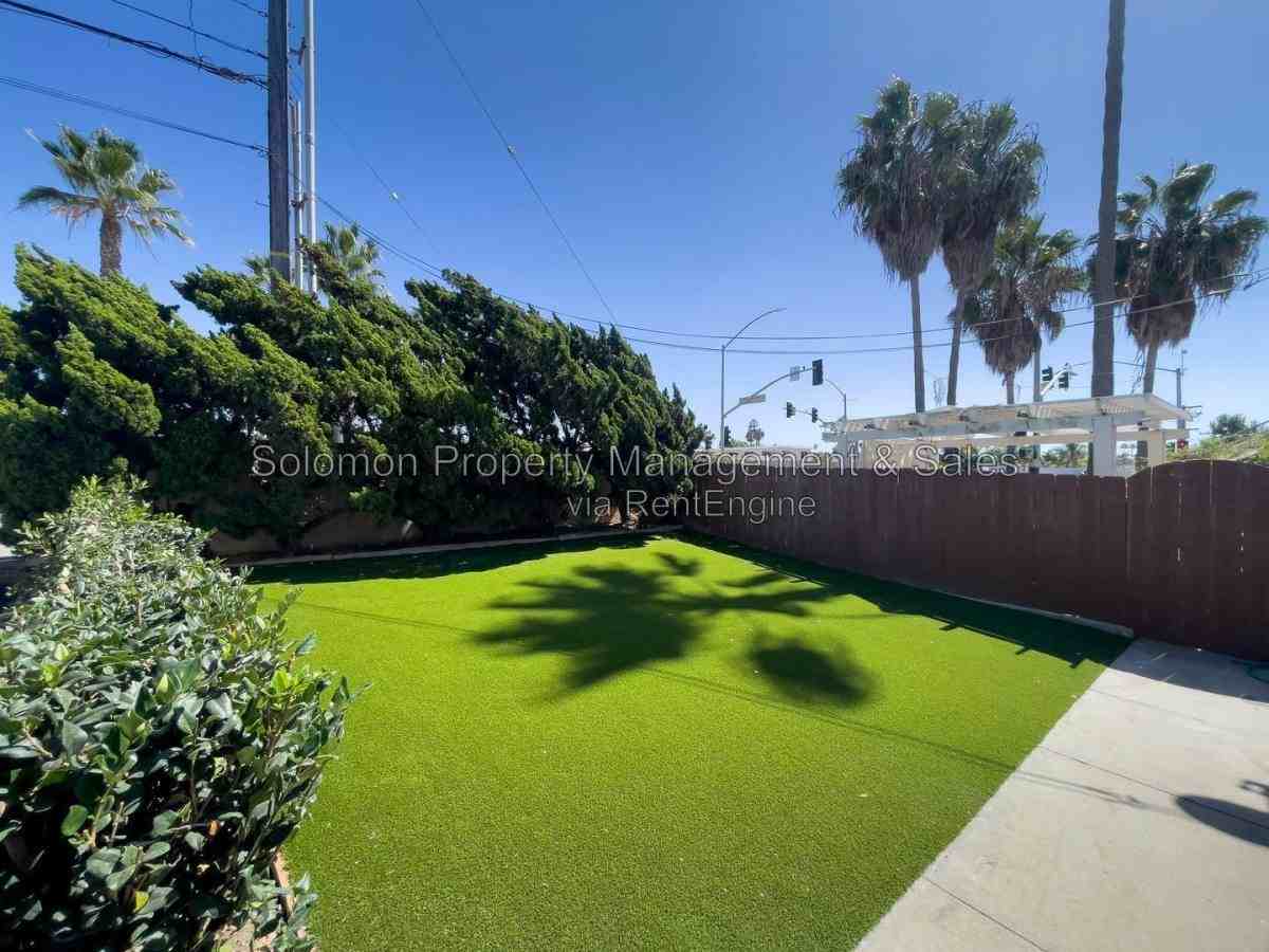 1188 Nardo Rd - Photo 3 of 20