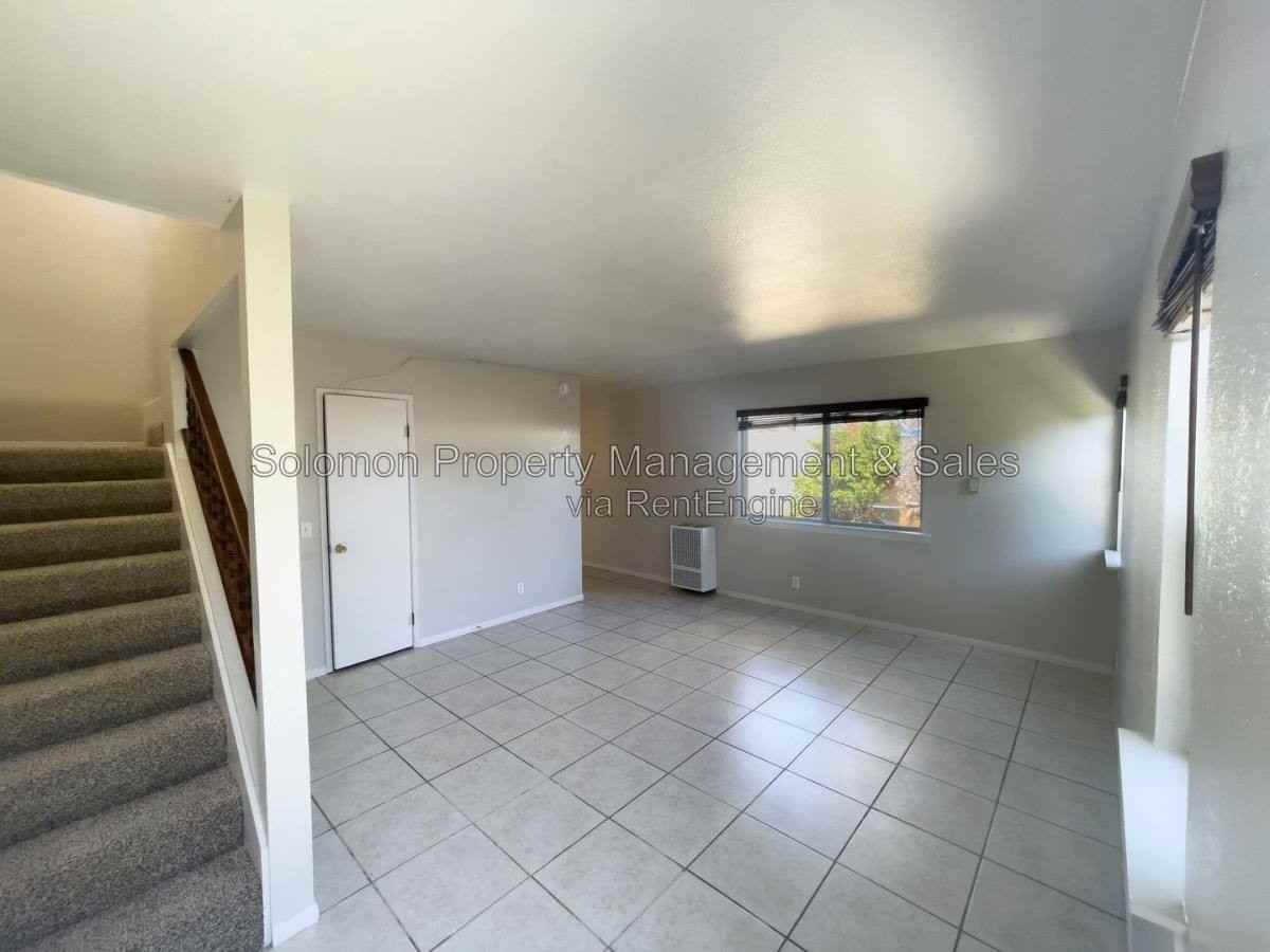 1188 Nardo Rd - Photo 4 of 20