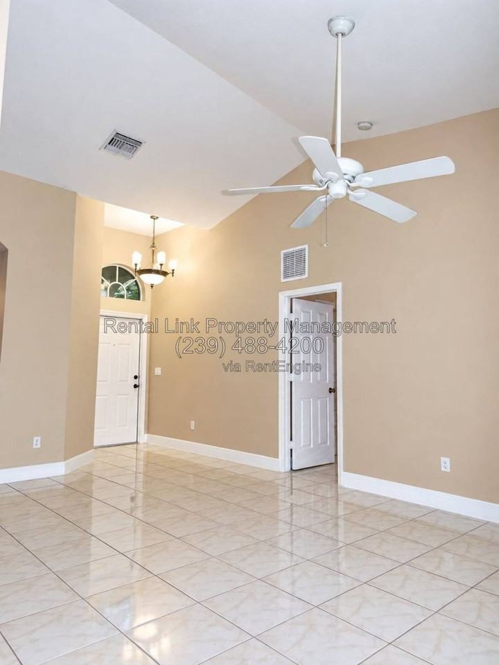 4302 10th St Sw - Photo 2 of 20