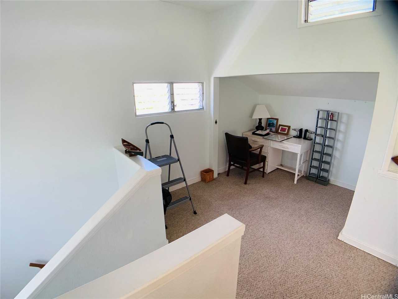 345 Kalama St - Photo 4 of 10