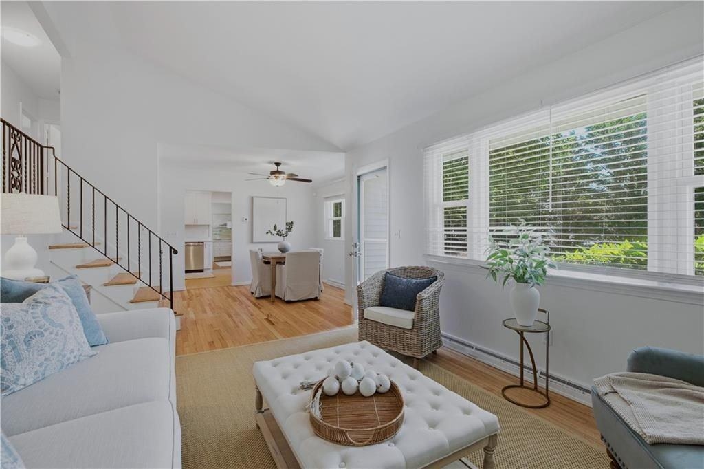 117 Canonchet Dr
