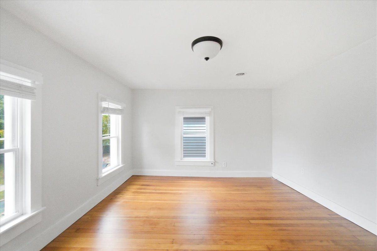 21 Granite St - Photo 5 of 20