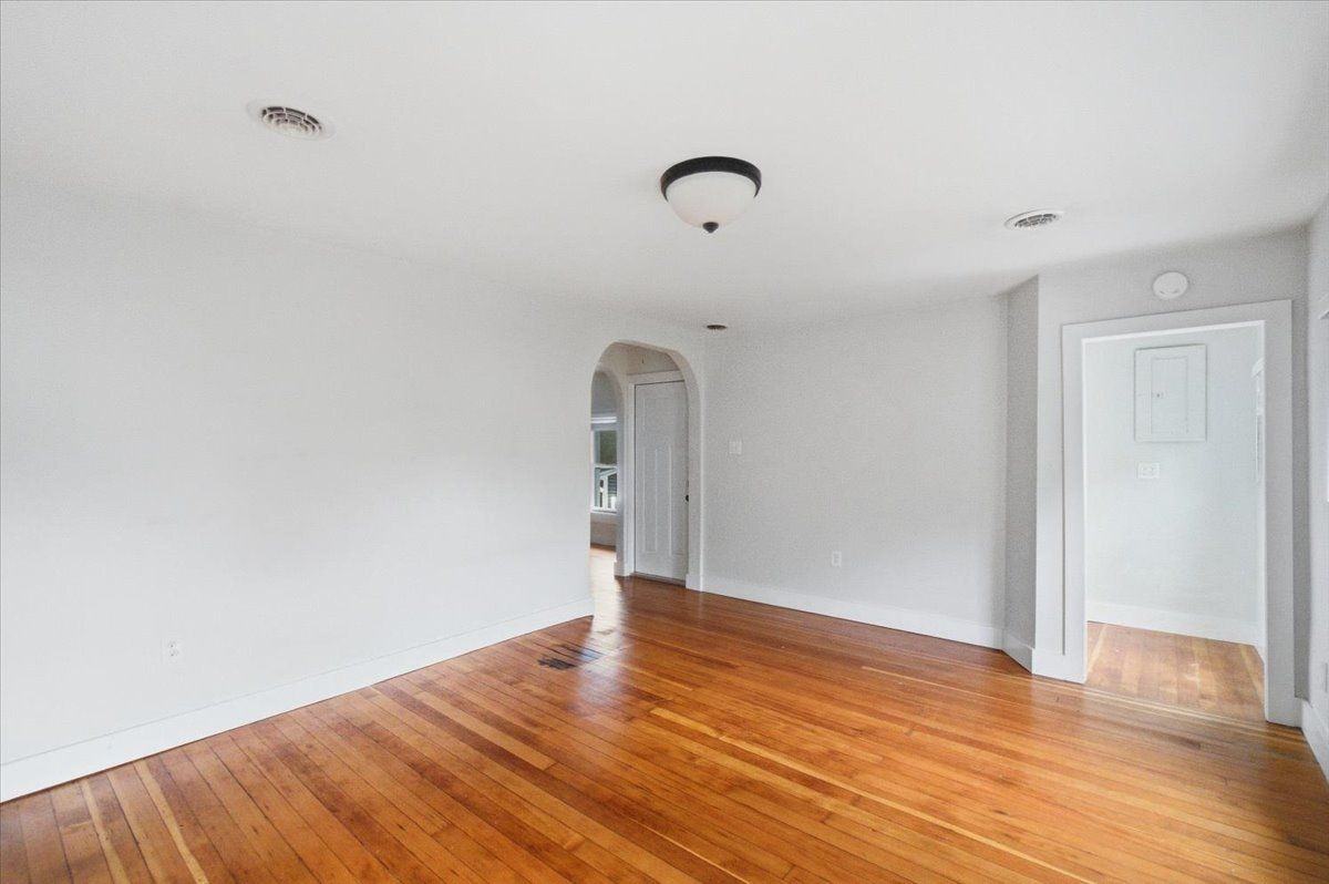 21 Granite St - Photo 6 of 20