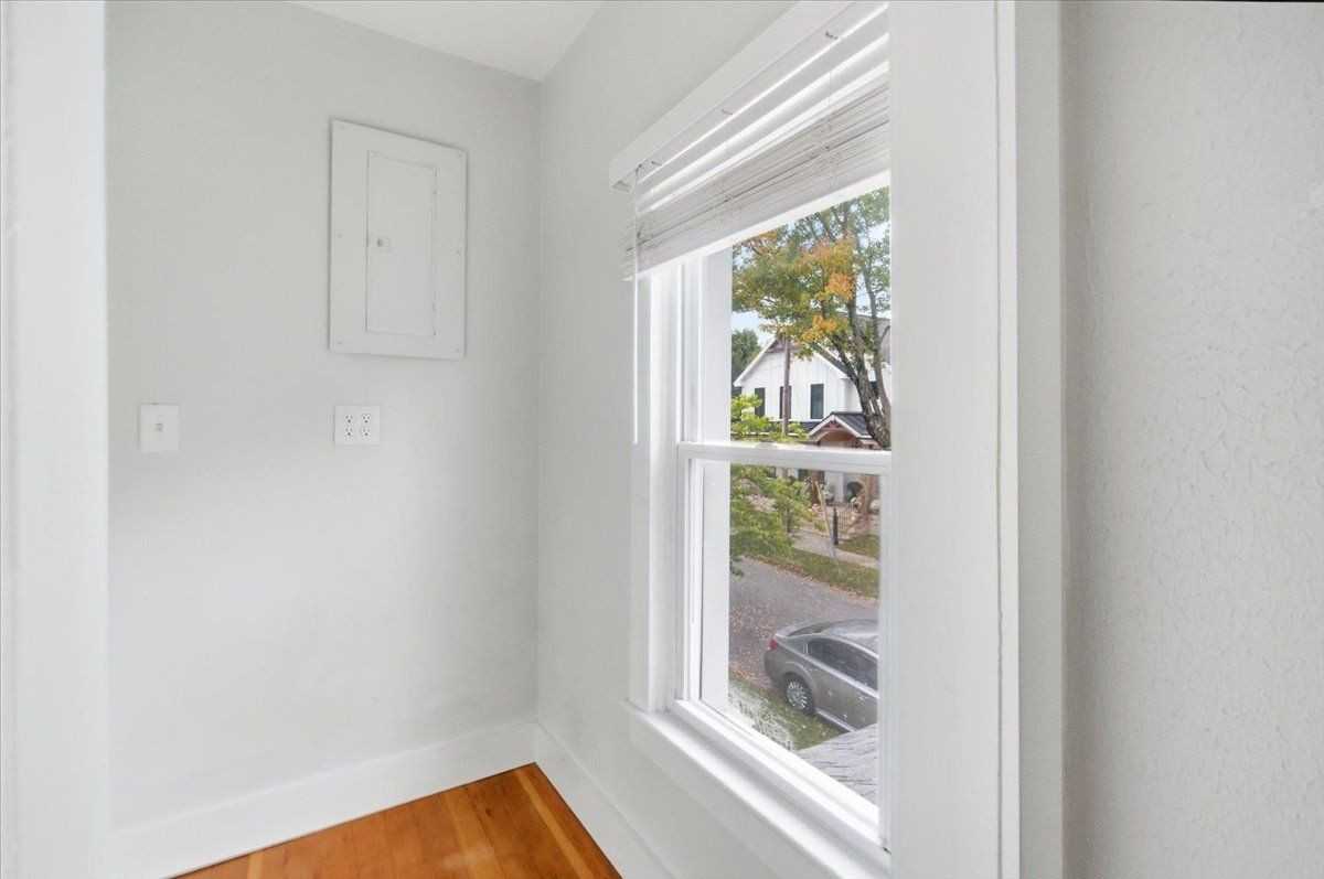 21 Granite St - Photo 7 of 20