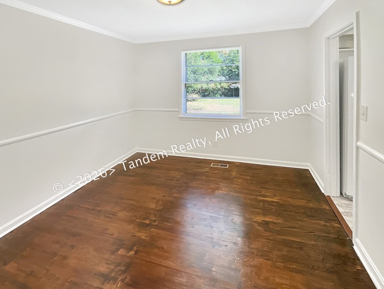 305 Browning Rd - Photo 4 of 20