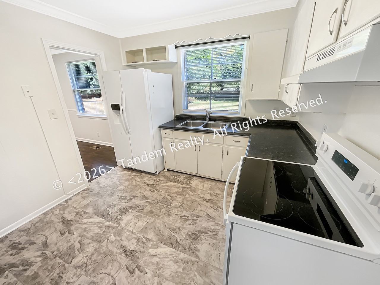 305 Browning Rd - Photo 6 of 20