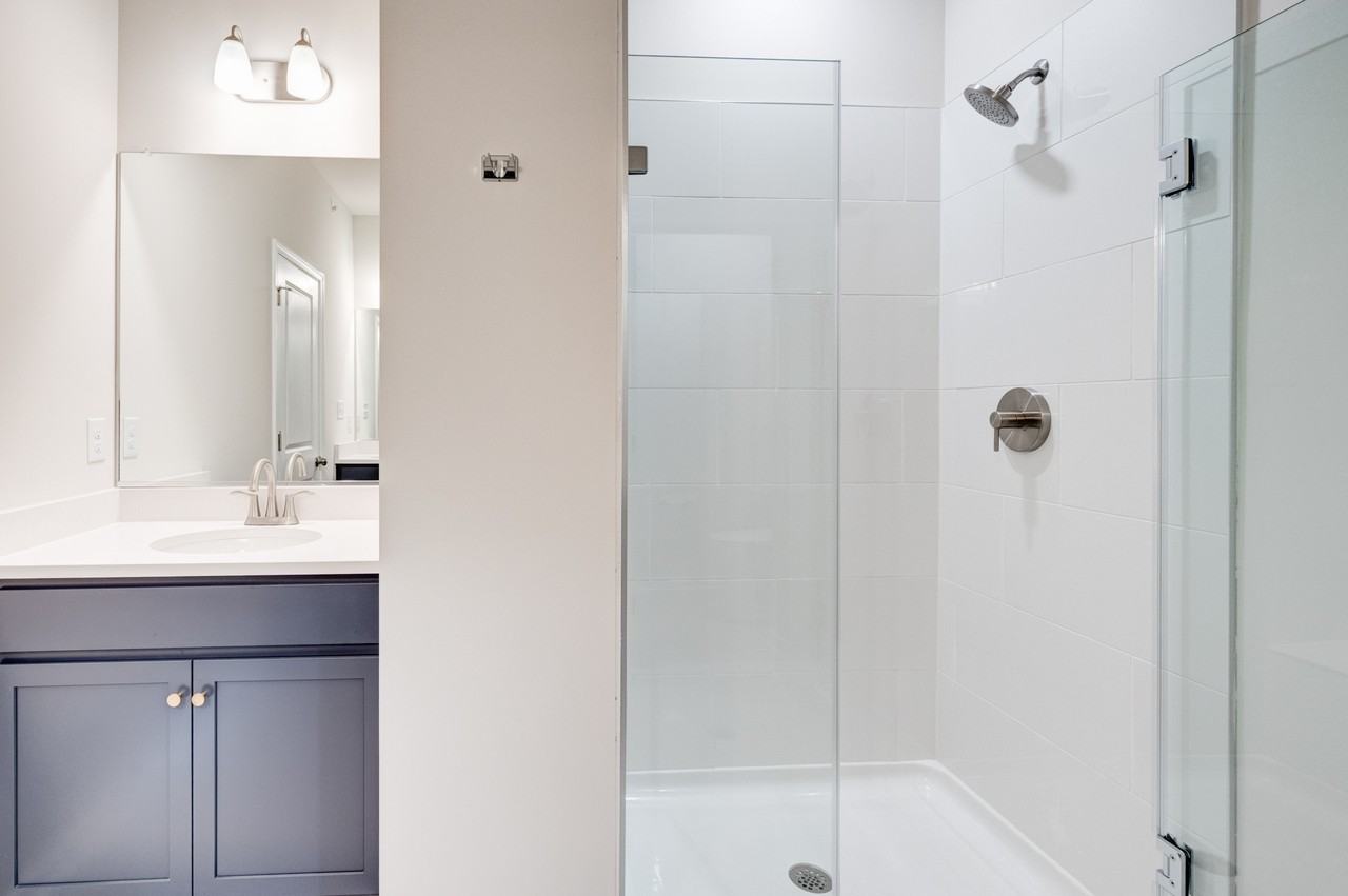 3406 Carlton St #4A - Photo 5 of 15