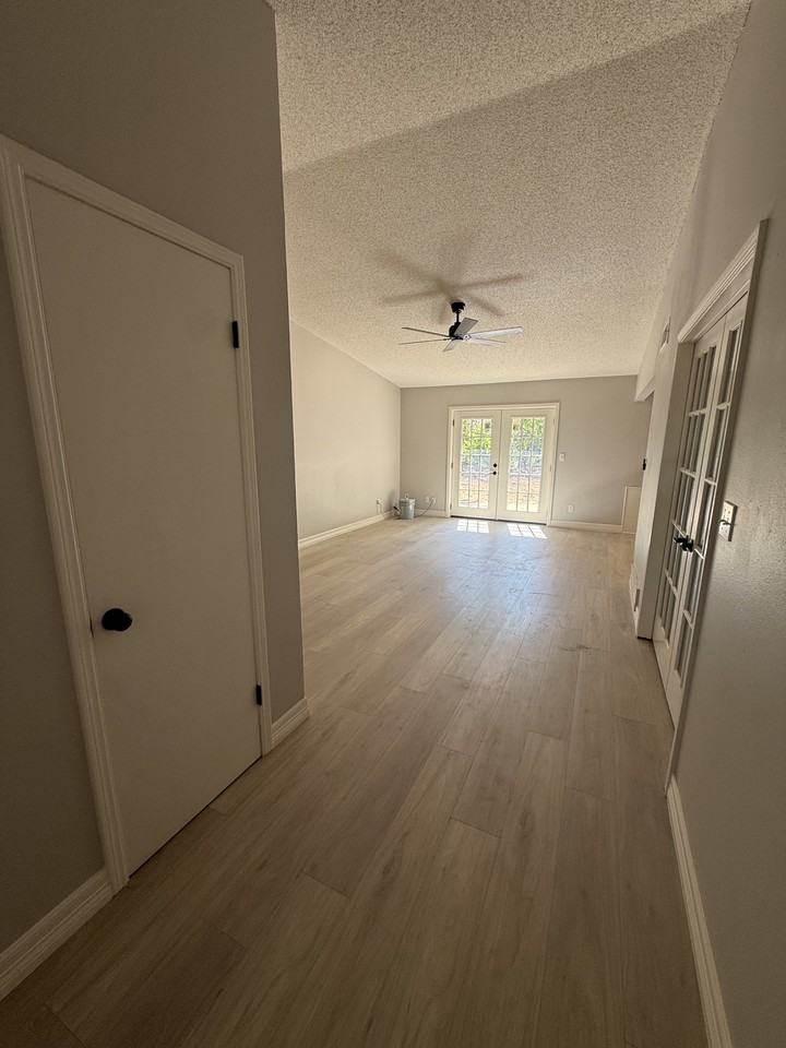 5013 Brookdale St #5013 - Photo 4 of 8