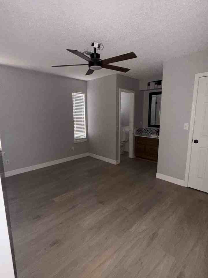 5013 Brookdale St #5013 - Photo 6 of 8