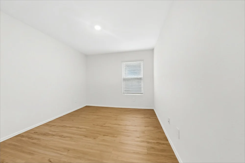24025 Laurel Farms Dr #NA - Photo 2 of 8