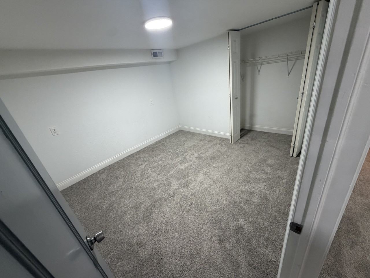 5136 W George St - Photo 6 of 12
